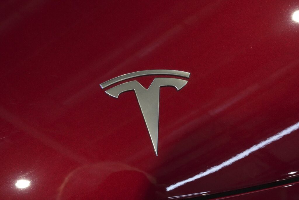 Vendas de veículos elétricos fabricados na China pela Tesla aumentam em junho | Empresas