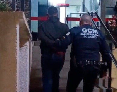Na Vila São Pedro, GCM de São Bernardo captura procurado por violência doméstica