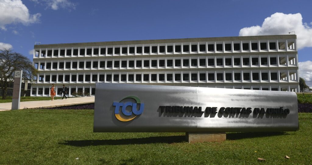 TCU alerta que custo de R$ 4,6 bi da universalização pressiona Correios e amplia risco fiscal da União | Brasil