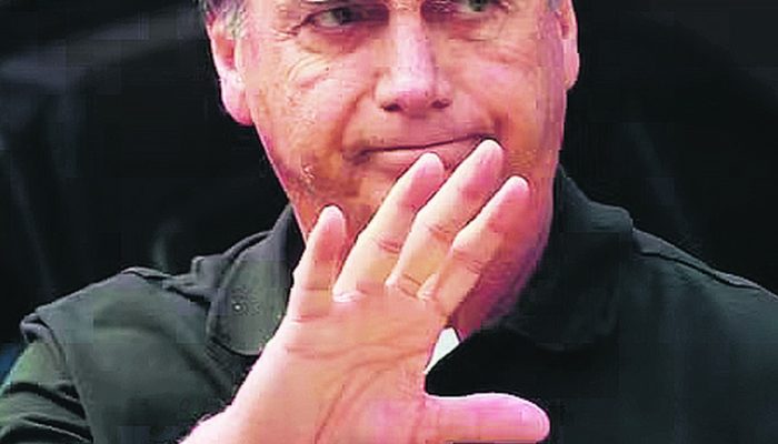 Em carta, Bolsonaro lamenta críticas de aliados contra Michelle | Política