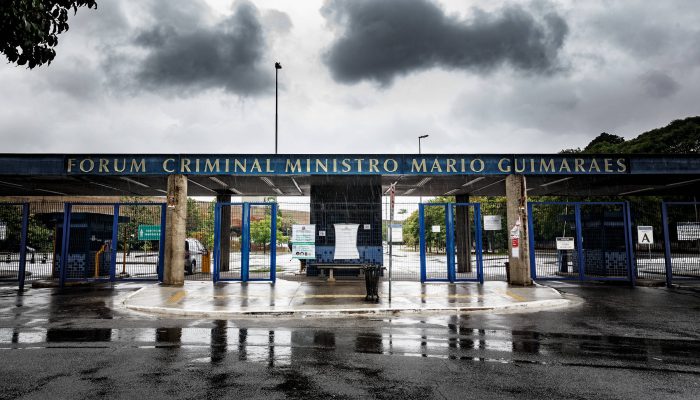 SP é condenado por ônibus que levava presos ter tombado - 08/08/2025 - Cotidiano
