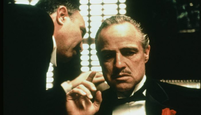 Cena do filme 'O Poderoso Chefão', dirigido por Francis Ford Coppola em 1972
    
          -
          Paramount Pictures