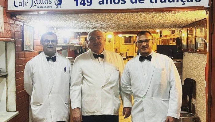 Incêndio atinge Café Lamas, de 152 anos, na zona sul do Rio - 17/06/2026 - Cotidiano