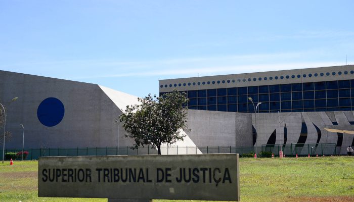 STJ não sabe quem pagou caravana de 8 ministros à Itália - 05/12/2025 - Frederico Vasconcelos