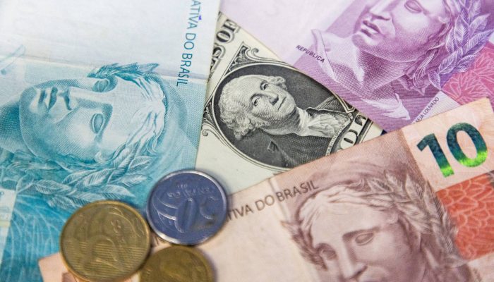 Dólar e Bolsa hoje (30); acompanhe as cotações - 30/06/2025 - Mercado