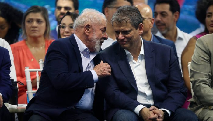 Lula vê candidatura de Tarcísio como fato consumado - 08/10/2025 - Mônica Bergamo