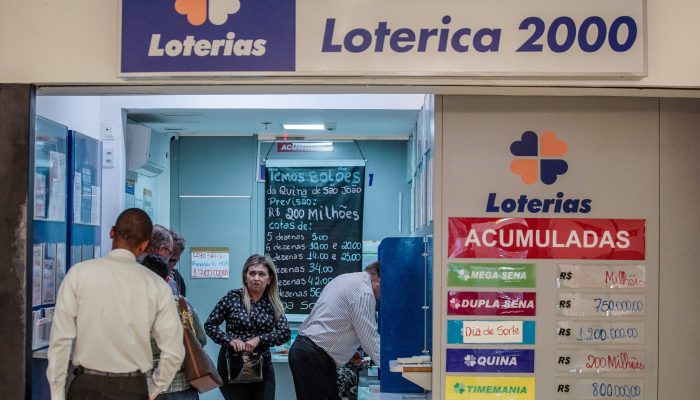 Apostas podem ser feitas de maneira on line ou nas lotéricas
             -       
        Rafa Neddermeyer - 22.jun.23//Agência Brasil