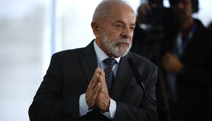 Lula diz preparar medida maior que Minha Casa, Minha Vida - 10/07/2025 - C-Level Plano Brasília
