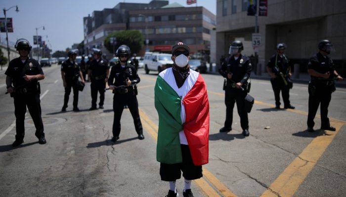 Los Angeles: Atos contra  política de imigração de Trump chegam ao 4ª dia