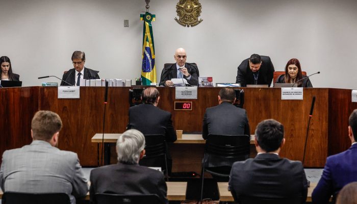 Acareação de Cid e Braga Netto será fechada ao público - 17/06/2025 - Brasília Hoje