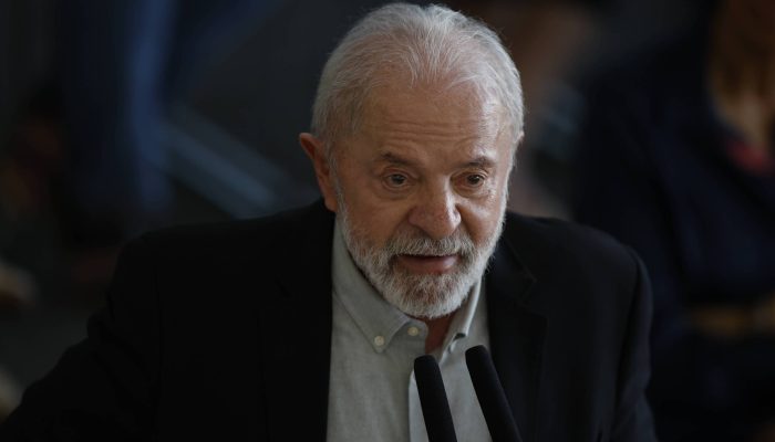 O presidente Lula durante a cerimônia do Lançamento do Plano Safra da Agricultura Familiar, no Palácio do Planalto, nesta segunda (30).
             -       
        Pedro Ladeira/Folhapress