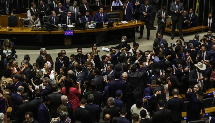 Requerimento de urgência do projeto sobre anistia é aprovado na Câmara dos Deputados 
             -       
        Gabriela Biló - 17.set.2025/Folhapress
