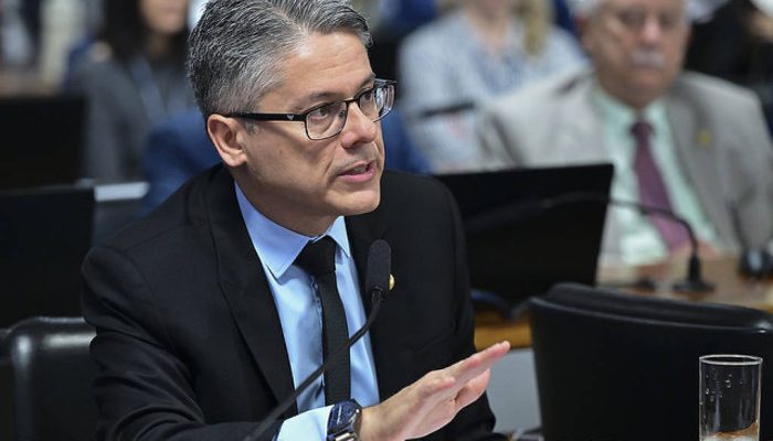 Alessandro Vieira: Falta RJ dizer qual será próximo passo - 01/11/2025 - Cotidiano