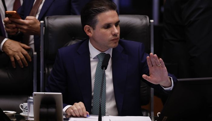 PL da Dosimetria acelera saída da prisão por outros crimes - 10/12/2025 - Poder