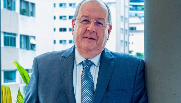 Advogado Nelson Mussolini, presidente-executivo do Sindusfarma (Sindicato da Indústria de Produtos Farmacêuticos) e membro do conselho de administração da Eurofarma
             -       
        Divulgação
