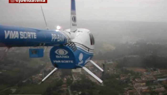 Helicóptero da Band faz pouso de emergência em Guarulhos - 29/12/2025 - Cotidiano