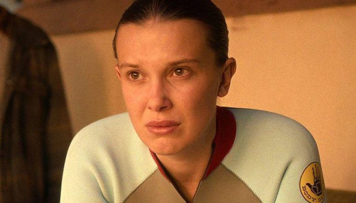 A atriz Millie Bobby Brown protagoniza Stranger Things desde o seu lançamento, em 2016 
             -       
        Divulgação