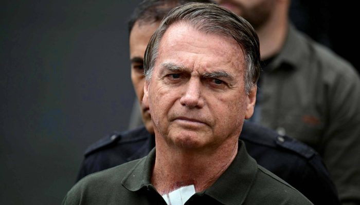 Moraes autoriza exames de Bolsonaro em hospital - 07/01/2026 - Política