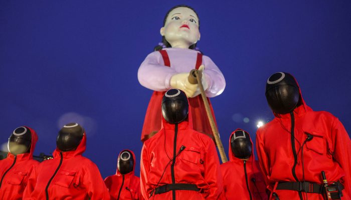Evento promocional da temporada final da terceira temporada de "Squid Game".
             -       
        Chalinee Thirasupa/REUTERS