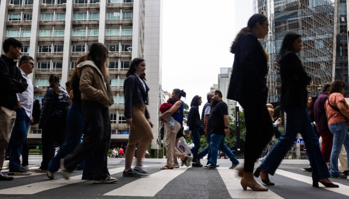 Movimnetação na avenida Paulista
             -       
        Rafaela Araújo - 19.jan.26/Folhapress