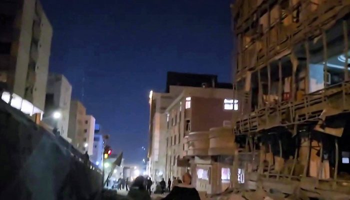 Ataques dos EUA e de Israel mataram 555 no Irã, diz ONG - 02/03/2026 - Mundo