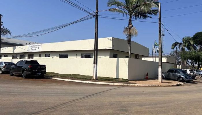 Homem procura a PM e relata que ex-companheira jogou o carro contra o dele em Ivaiporã
