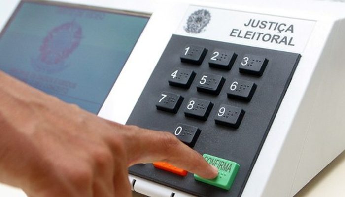 Reeleição para cargos no Executivo tem apoio de 57% dos brasileiros, diz Datafolha | Política