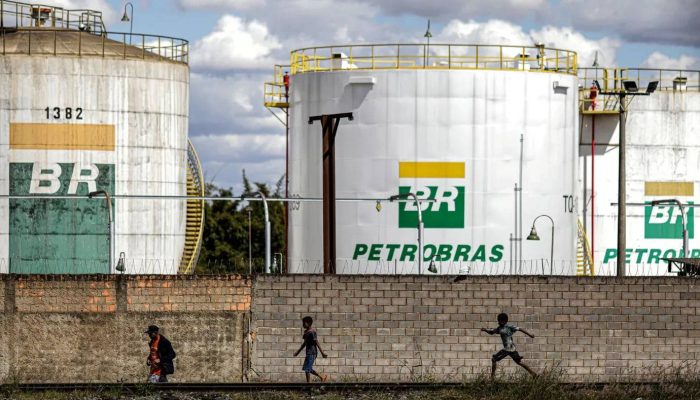 Petrobras diz ter sido citada em ação da Sete Brasil, que atribui R$ 36 bi à causa