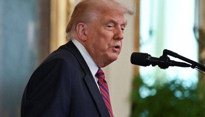 Trump anuncia acordo comercial com o Japão | Mundo