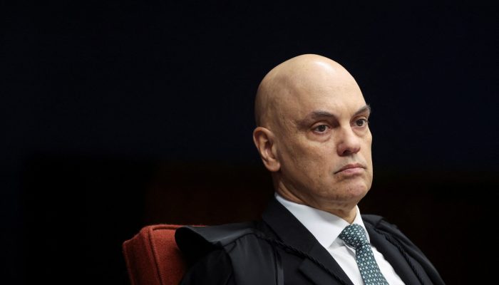 Moraes nega pedido de Braga Netto para ter TV a cabo na prisão e autoriza visitas