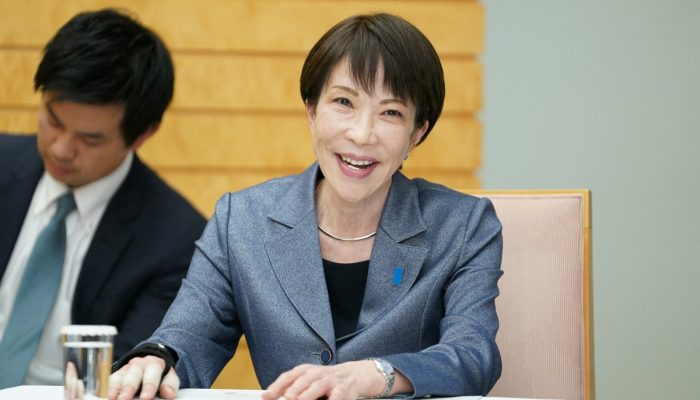Premiê do Japão sai fortalecida das urnas, mas agenda fiscal mantém mercados em alerta | Mundo
