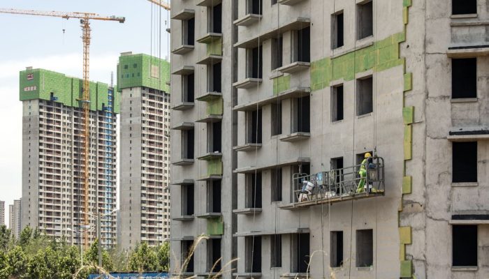 China: Ritmo de queda nos preços de imóveis desacelera em agosto