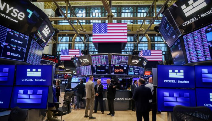 Futuros de NY abrem 2026 em alta com novo impulso de ações de IA