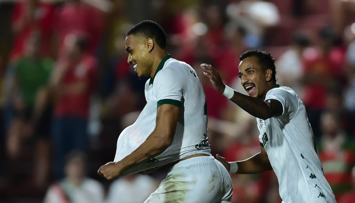 Guarani vence a segunda seguida, entra no G8 e agora tem o Dérbi pela frente