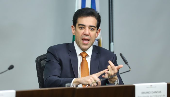 Ministro Bruno Dantas propôs estudo para avaliar impacto das bets nos gastos públicos com saúde