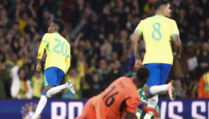 Brasil derrota Senegal por 2 a 0 em amistoso em Londres