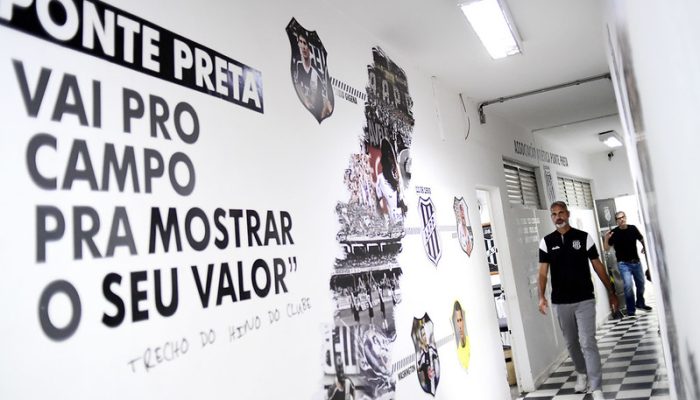 Técnico Rodrigo Santana chega com a missão de reestruturar o elenco da Ponte Preta