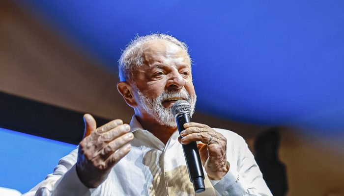 Em vídeo, Lula presta solidariedade a papa Leão XIV após falas de Trump