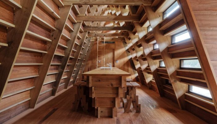 'Anatomia pré-fabricada: um morar no Japão' na Japan House