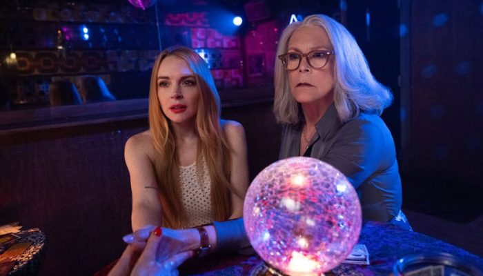 tudo sobre o filme que marca o retorno de Lindsay Lohan e Jamie Lee Curtis