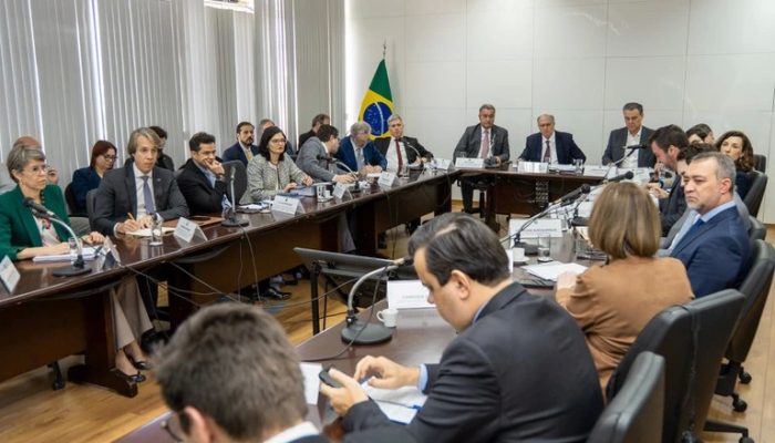 Comitê ouve setores para aprimorar plano de proteção às empresas brasileiras e aos empregos – Sistema FENACON