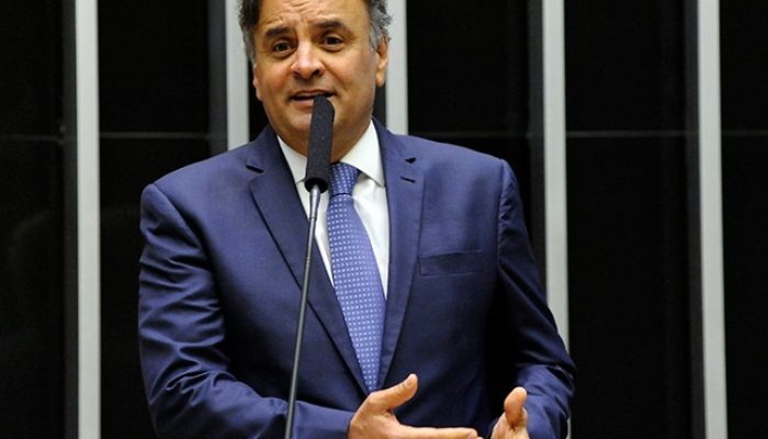 “Quase foi eleito presidente da República”, Manente sobre o nome de Aécio a presidente