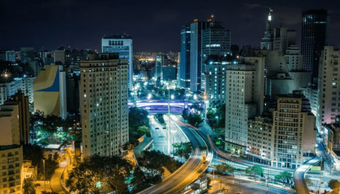 Como São Paulo passou a liderar a vida noturna global e reocupou o centro da cidade