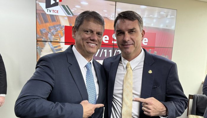 Tarcísio não acompanha Flávio nas agendas em SP e vê Marçal ganhar espaço na campanha