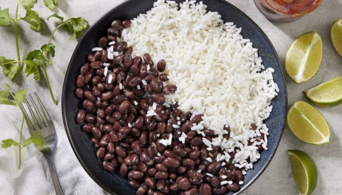 Arroz e feijão: estudo confirma que dupla faz bem à saúde, ao bolso e ao planeta