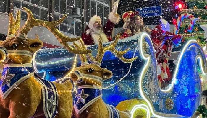 Parada de Natal de Campinas leva mais de 30 mil pessoas à Avenida Francisco Glicério