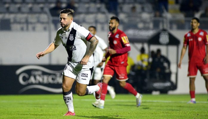 Elvis marca e Ponte Preta vence o Tombense no Moisés Lucarelli