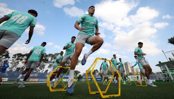Paulinho é relacionado e fica à disposição de Abel para o Clássico da Saudade