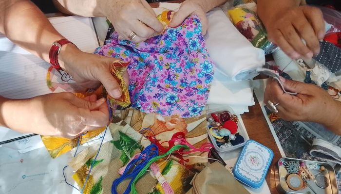 Projeto itinerante leva arte do bordado para diferentes bairros de Campinas