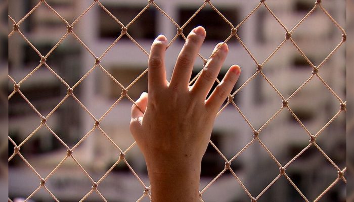Mulher é agredida a socos e chutes pelo marido em Arapongas